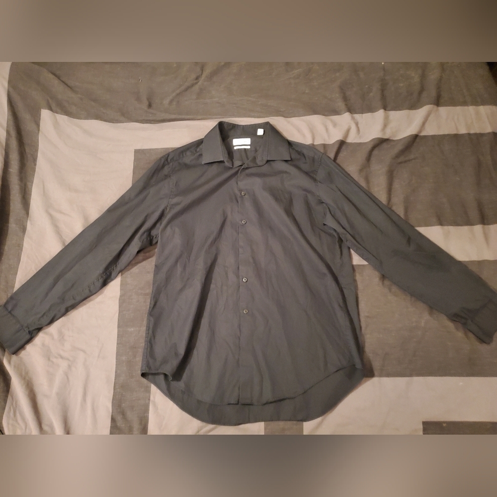 Calvin Klein Slim Fit Long Sleeve Button Down Collared Shirt
